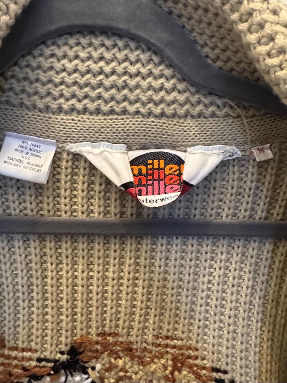 Vintage Miller Outerwear Cowichan style sweater bull cow design M - Picture 2 of 3